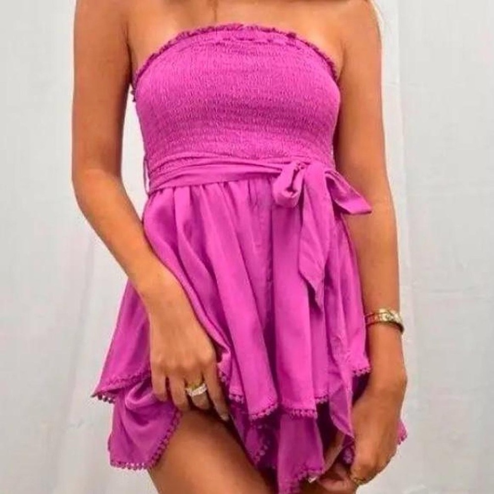Elegant Pink Strapless Mini Dress
